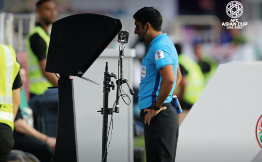 Trận Việt Nam – Nhật Bản: Bùng nổ những tranh cãi về công nghệ VAR