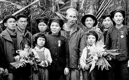 Cách thức mà thi đua - Khen thưởng đóng góp vào phát triển kinh tế - xã hội