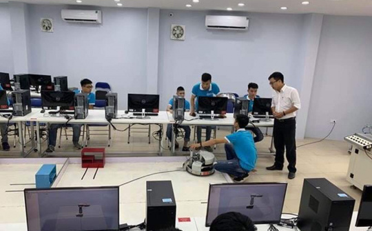 Tỷ lệ lao động qua đào tạo mới đạt gần 60%