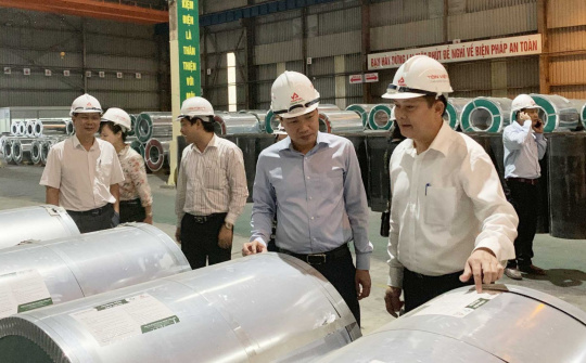CĐCTVN nắm bắt tình hình hoạt động tại Công đoàn Thép