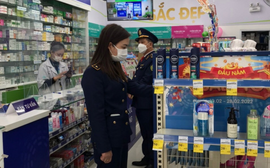 Hà Nội: Tăng cường kiểm soát, xử lý nghiêm các vi phạm bán thuốc điều trị Covid-19, kit test nhanh không rõ nguồn gốc