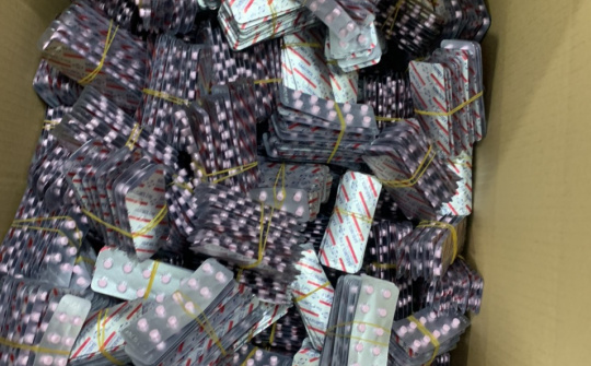 Hà Nội: Phát hiện cơ sở sản xuất thuốc tây trái phép