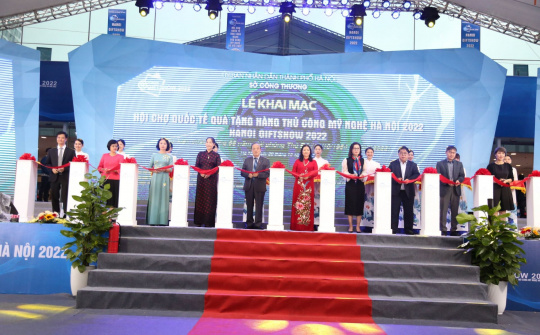 Khai mạc Hội chợ quốc tế Quà tặng hàng thủ công mỹ nghệ Hà Nội 2022