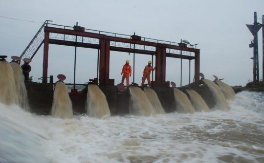 EVNHANOI: Đảm bảo đủ điện phục vụ bơm tưới nước vụ Đông Xuân năm 2018-2019