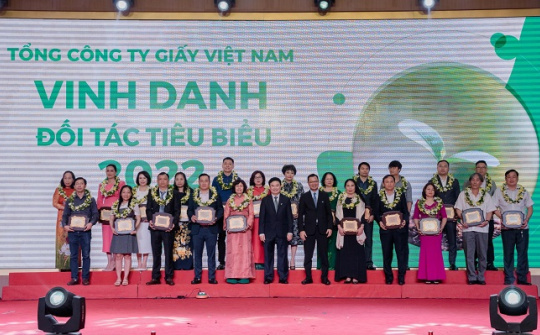 VINAPACO vinh danh khách hàng tiêu biểu năm 2022