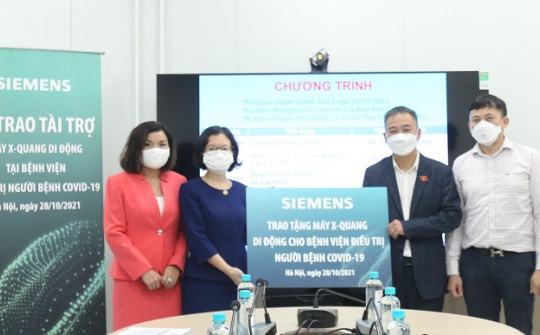 Siemens Caring Hands trao tặng thiết bị y tế cho bệnh viện ở Việt Nam nhằm hỗ trợ chống dịch COVID-19