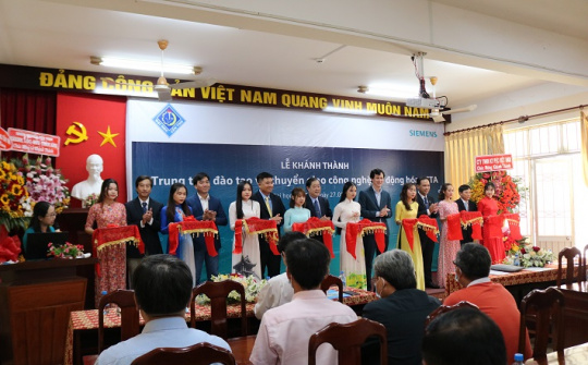 Siemens dành nguồn lực hỗ trợ Việt Nam phát triển thế hệ sinh viên ngành kỹ thuật