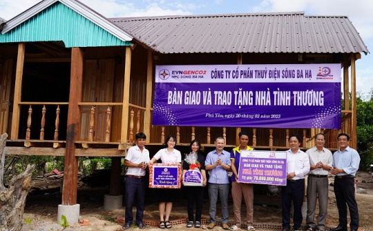 Thủy điện Sông Ba Hạ  chung tay xóa nhà tạm tại xã KrôngPa