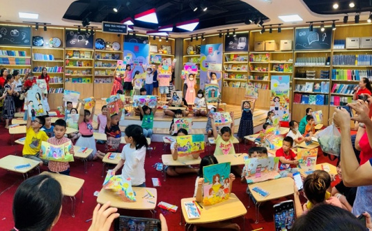 Văn phòng phẩm Hồng Hà tưng bừng hoạt động vẽ tranh – giao lưu viết chữ đẹp hè 2022