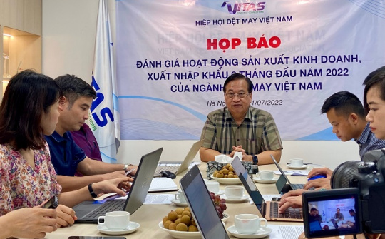 Nửa đầu năm Dệt May xuất siêu tăng 32% so với cùng kỳ