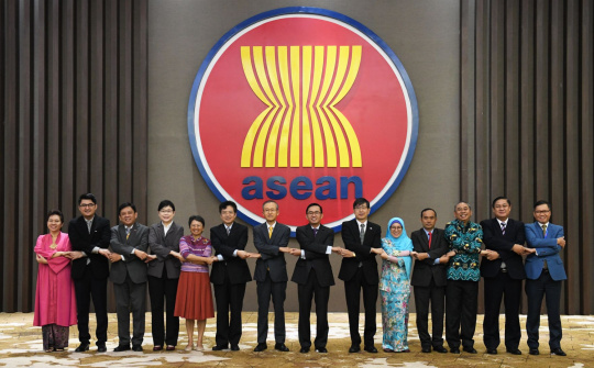 Yếu tố vĩ mô tác động đến sự phát triển thị trường xếp hạng tín nhiệm doanh nghiệp tại các quốc gia ASEAN+3