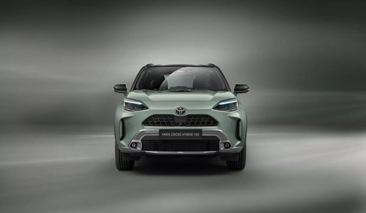 Toyota Yaris Cross 2024 facelift: Bổ sung bản hybird cùng nhiều điểm thay đổi đáng giá
