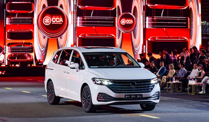 Volkswagen Viloran được vinh danh “Xe Gia đình của năm hạng 2-5 tỷ đồng” tại Car Choice Awards 2025