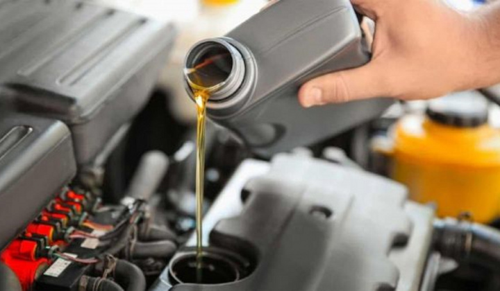 Dầu động cơ hybrid có gì khác dầu động cơ thông thường?