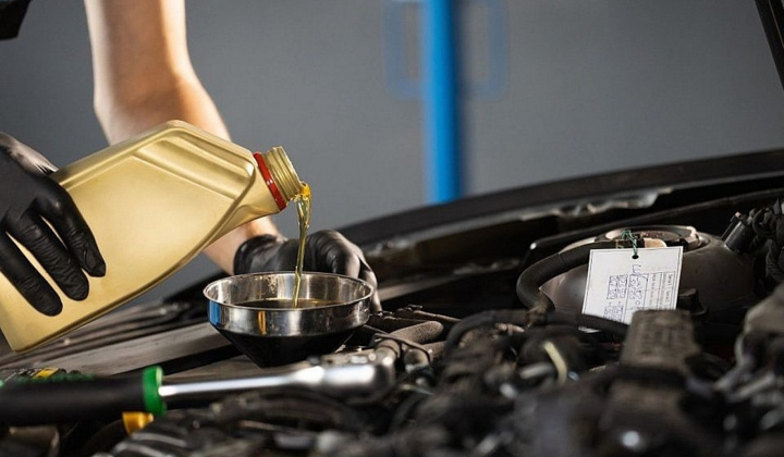 10 sai lầm thường gặp khi tự bảo dưỡng xe ô tô, chủ xe cần đặc biệt tránh