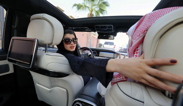 Vì sao hành khách có thể là nguy cơ gây tai nạn giao thông?