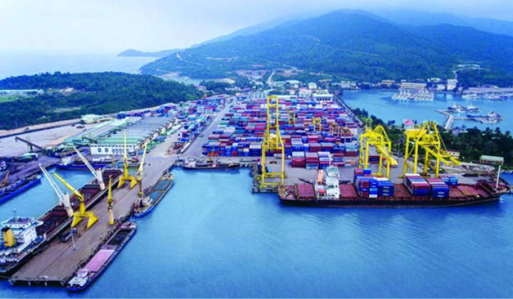 Tăng 10% giá dịch vụ tại cảng biển