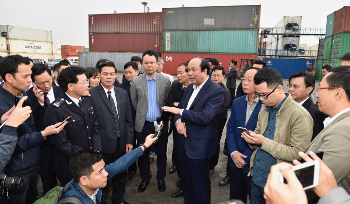 Kiểm tra tình hình nhập khẩu phế liệu: Tháo gỡ ngay khó khăn để doanh nghiệp yên tâm ăn Tết