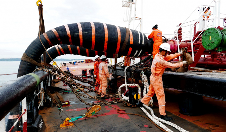 Lọc dầu Dung Quất nhập chuyến dầu thô thứ 800