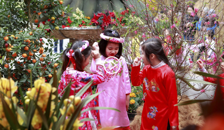 Những ca khúc mùa xuân vừa nghe đã cảm thấy Tết về rất gần