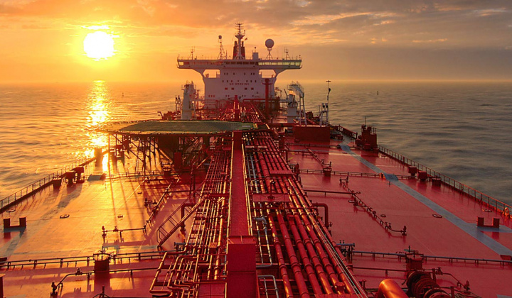 Giá dầu thô đầu tuần giảm nhẹ