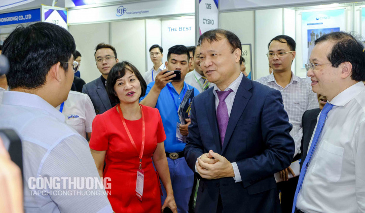 Hàng trăm doanh nghiệp công nghiệp tham gia kết nối tại VIIF 2019