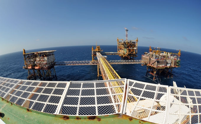 Đón dòng dầu thương mại đầu tiên từ giàn BK-20 mỏ Bạch Hổ