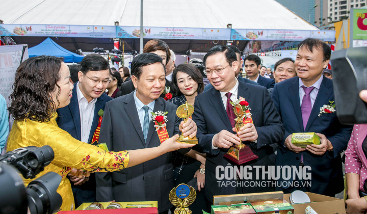 Đặc sản Hòa Bình về tay người tiêu dùng Hà Nội qua chuỗi Big C