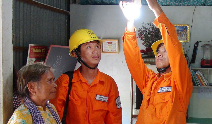 EVN nhiều hoạt động thiết thực tri ân khách hàng năm 2019