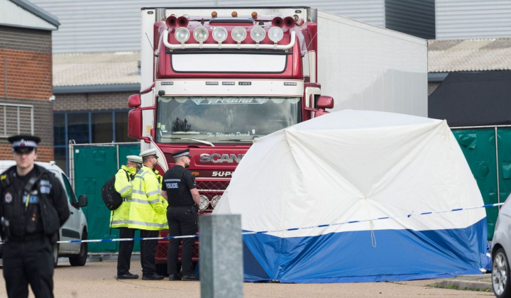 [Quốc tế nổi bật] Cảnh sát Anh xác định danh tính 39 nạn nhân người Việt