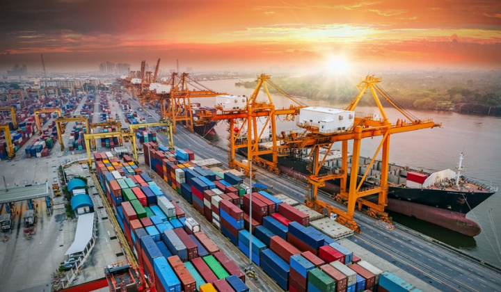 Xuất siêu chính thức cán mốc 11 tỷ USD