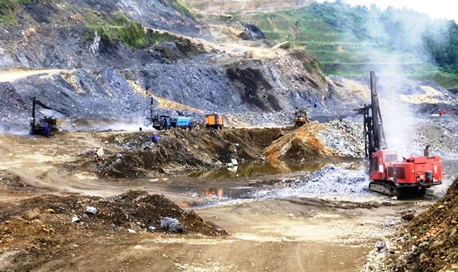 Khảo sát, đánh giá, khai thác thu hồi tài nguyên quặng 1- KS5 trên thân quặng 2-KS5 tại Khai trường 15B