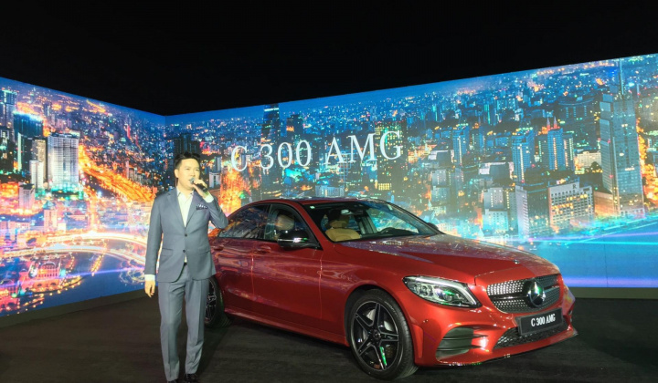Mercedes-Benz ra mắt C-Class 2019 tại Việt Nam, chốt giá khiến đối thủ "giật mình"