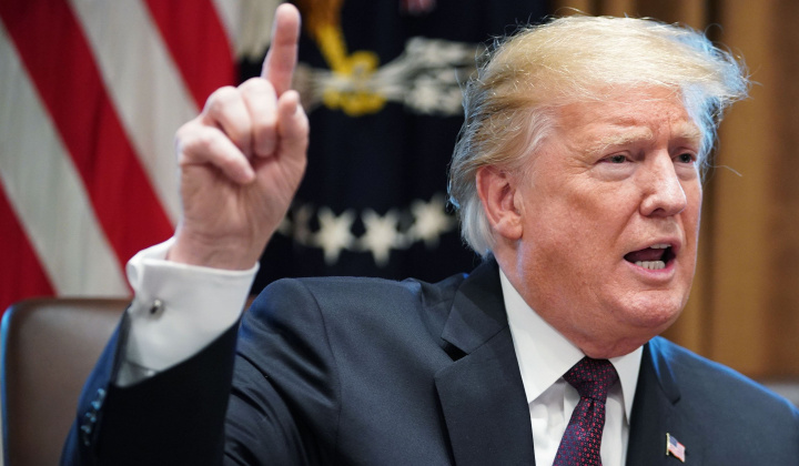 Tin ảnh: Ông Trump "gia lộc" đầu năm cho Trung Quốc