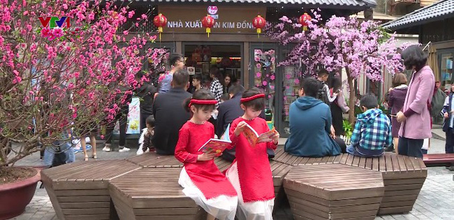 Hà Nội tôn vinh văn hoá đọc tại “Phố Sách Xuân Kỷ Hợi 2019”