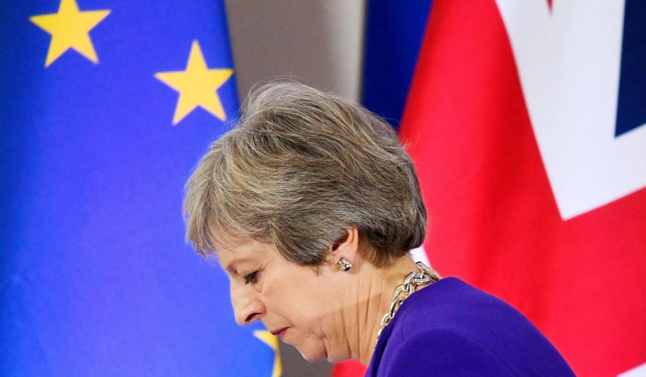 Thủ tướng Anh Theresa May đối mặt với nguy cơ bị phế truất
