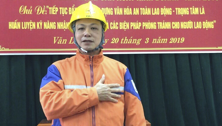 Người công nhân ưu tú của Điện lực Văn Lãng