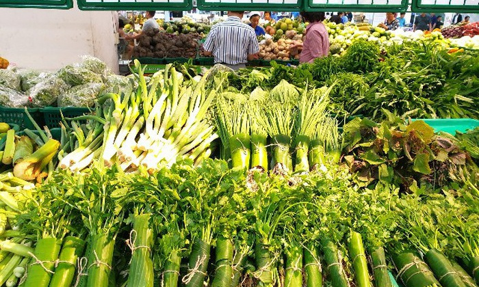 Hàng loạt kênh bán lẻ hiện đại dùng lá chuối gói thực phẩm