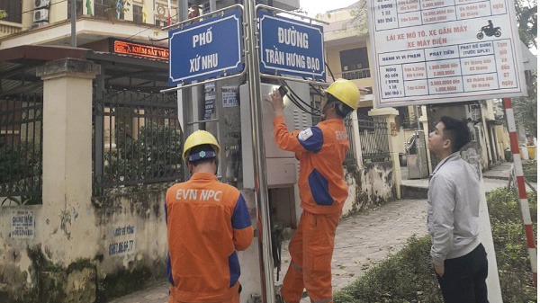Điện lực Thành phố Lạng Sơn: Đảm bảo quyền lợi của khách hàng sử dụng điện