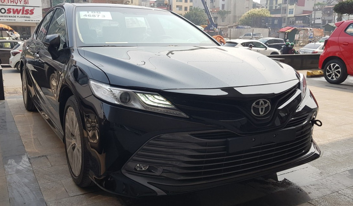Lô xe Toyota Camry 2019 đầu tiên đã về đại lý, chờ giá bán chính thức
