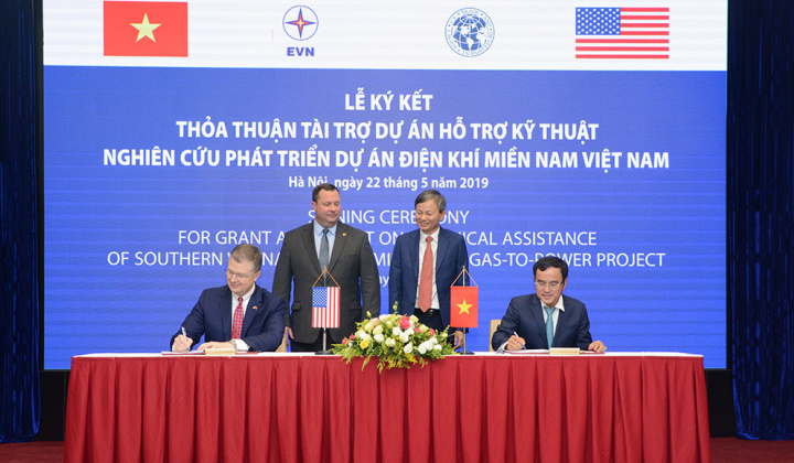 Hoa Kỳ tài trợ trên 1,4 triệu USD cho EVN phát triển điện khí miền Nam