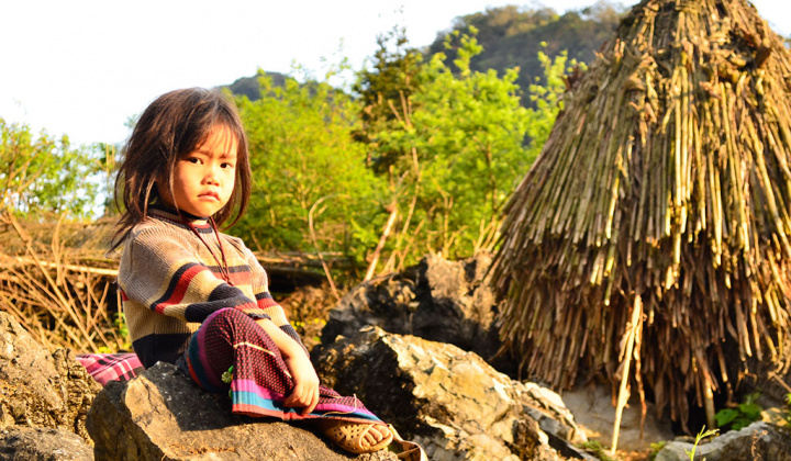 H'Mông - Những người sinh ra từ đá