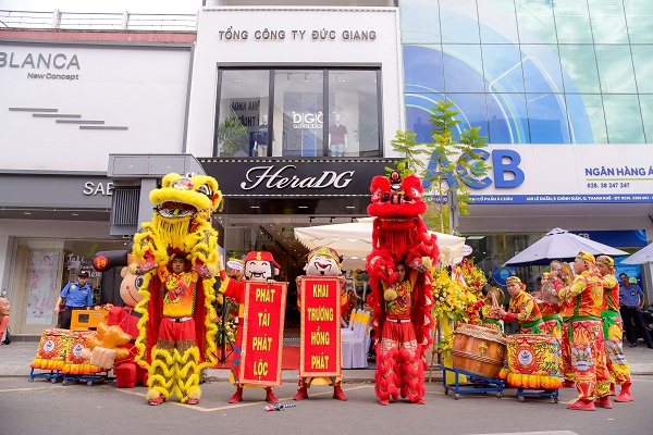 Đức Giang khai trương showroom Thời trang đầu tiên tại Đà Nẵng