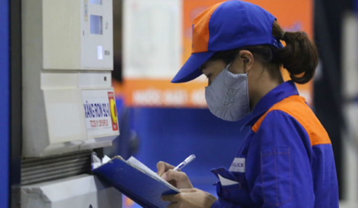 Giá xăng tăng nhẹ sau 3 kỳ giảm liên tiếp