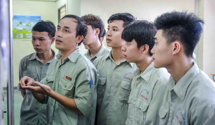 Phát triển nguồn nhân lực cho ngành công nghiệp hỗ trợ