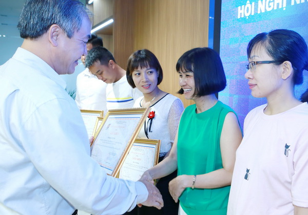 Petrolimex: Vinh danh 25 nhân viên bán hàng xuất sắc miền Bắc năm 2019