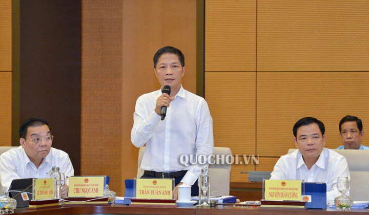 Bộ trưởng Trần Tuấn Anh trả lời chất vấn về kiểm soát chất lượng xăng dầu và cách xác định hàng hóa Việt Nam