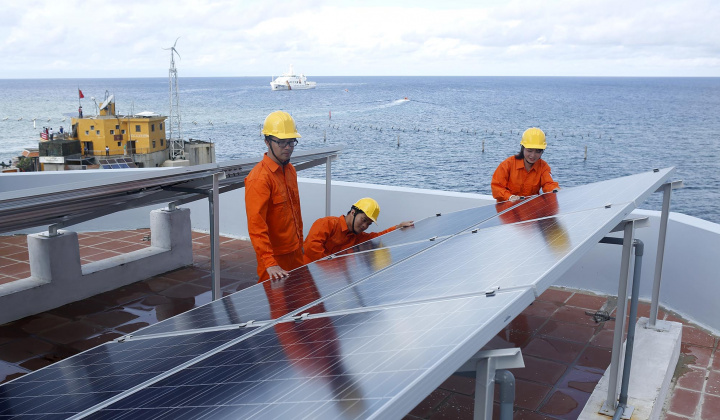 EVNSPC phát hơn 7,5 triệu kWh điện mặt trời mái nhà lên lưới điện quốc gia