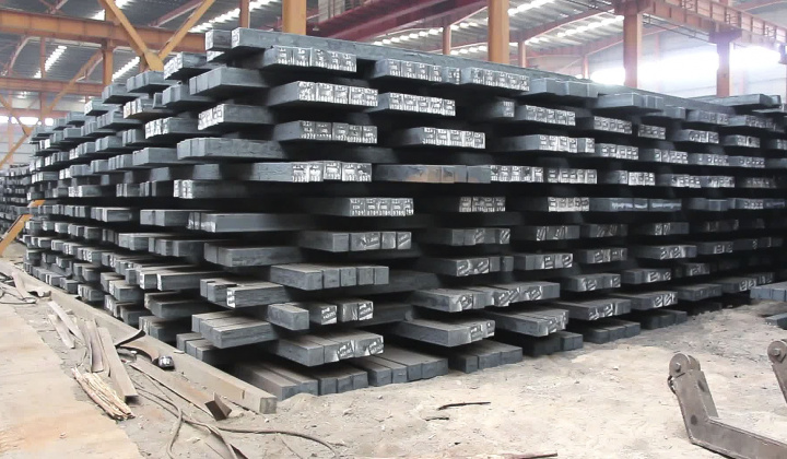 Bộ Công Thương xem xét rà soát cuối kỳ biện pháp tự vệ với phôi thép và thép dài nhập khẩu