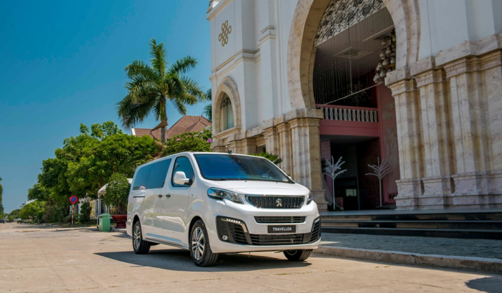 Mua xe Peugeot tháng 9, vừa được ưu đãi giá 50 triệu đồng, vừa được tặng qùa "khủng"